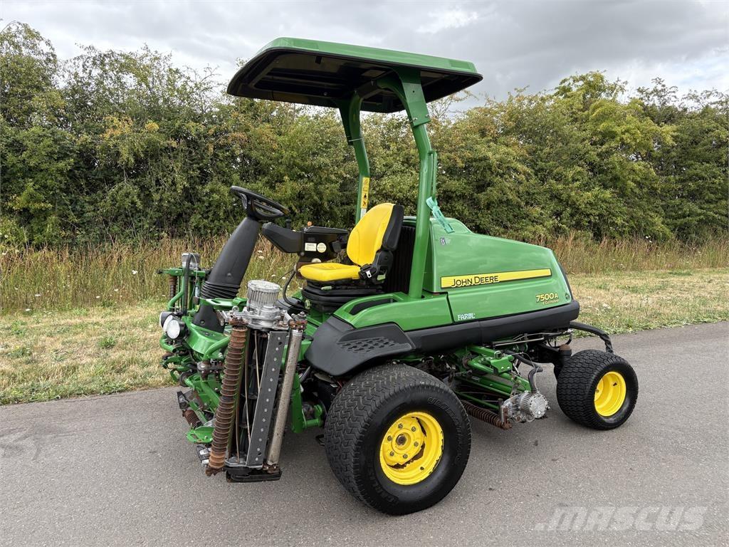 John Deere 7500AE Rankinės vejapjovės