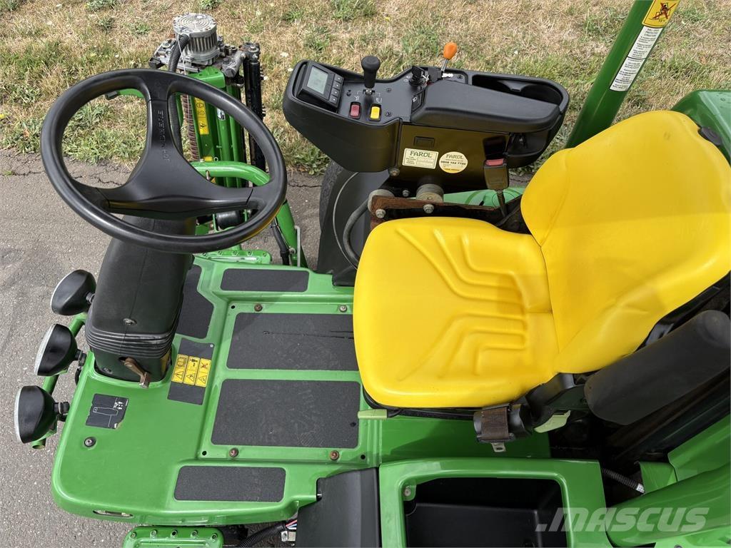 John Deere 7500AE Rankinės vejapjovės
