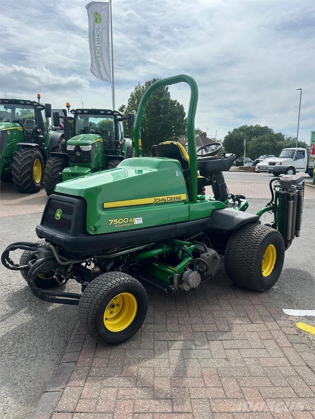 John Deere 7500AE Rankinės vejapjovės