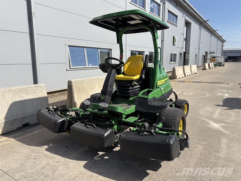 John Deere 7500AE Rankinės vejapjovės
