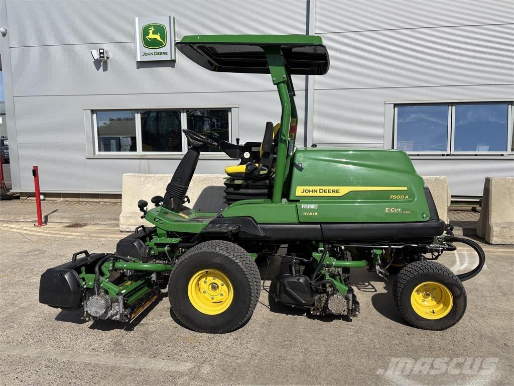 John Deere 7500AE Rankinės vejapjovės