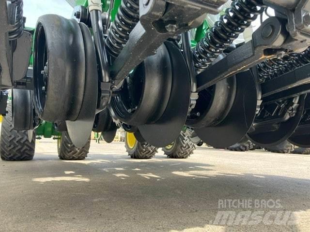 John Deere 750A Sėjimo technika
