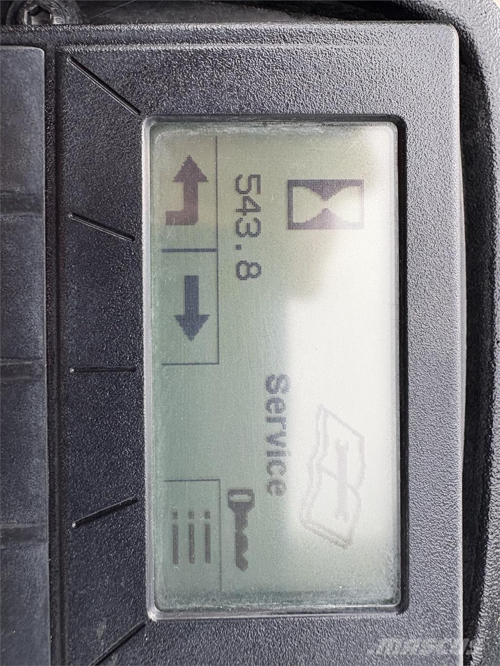 John Deere 7700A Rankinės vejapjovės