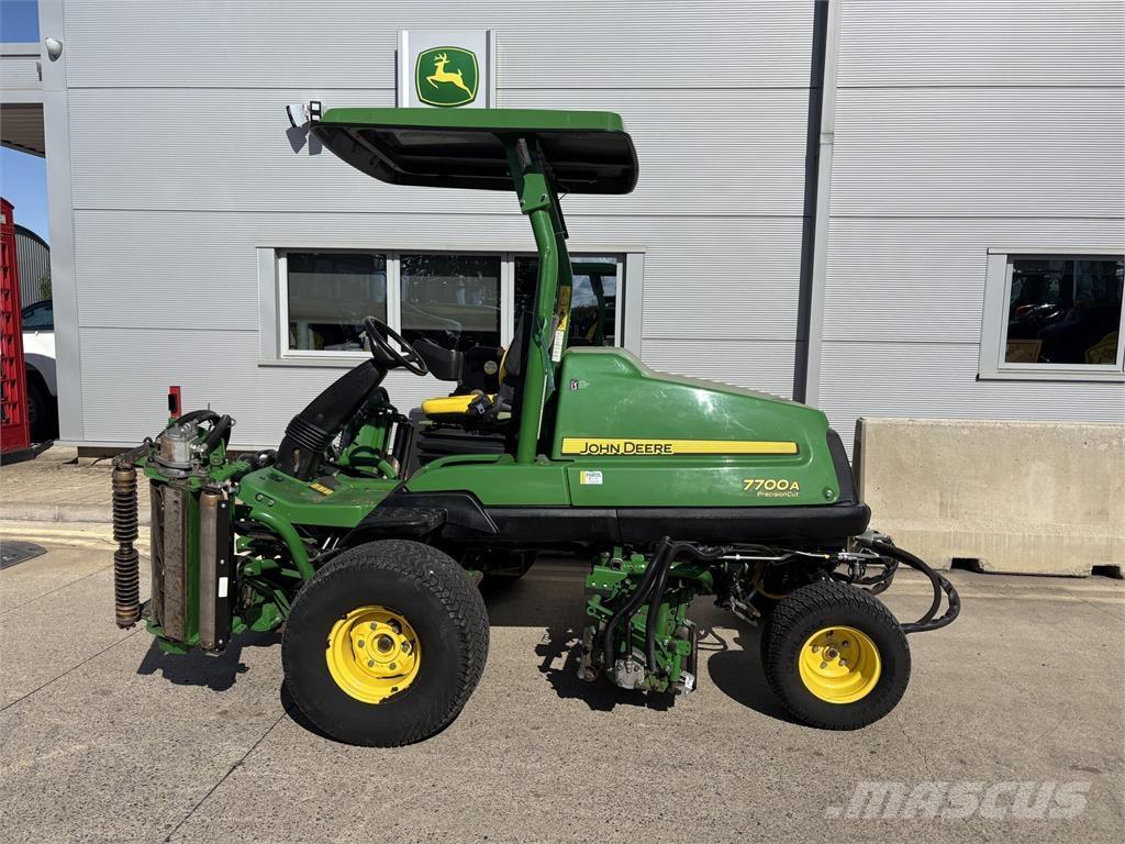 John Deere 7700A Rankinės vejapjovės
