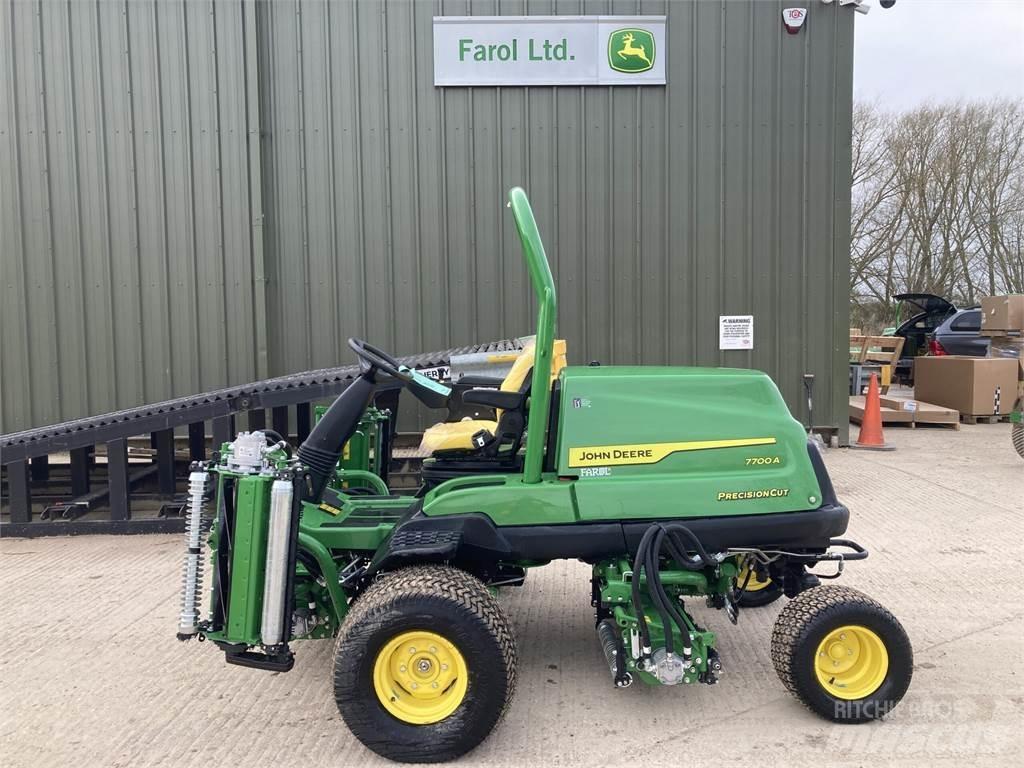 John Deere 7700A Rankinės vejapjovės