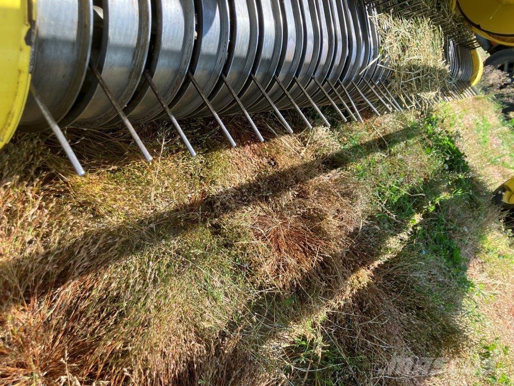 John Deere 8400i Pašarų ruošimo technika