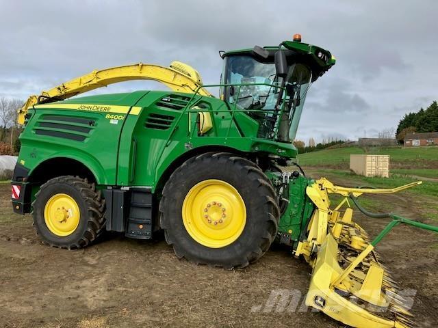 John Deere 8400i Pašarų ruošimo technika