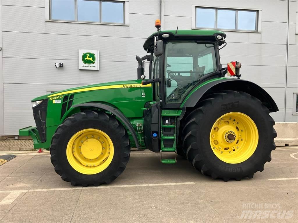 John Deere 8400R Traktoriai