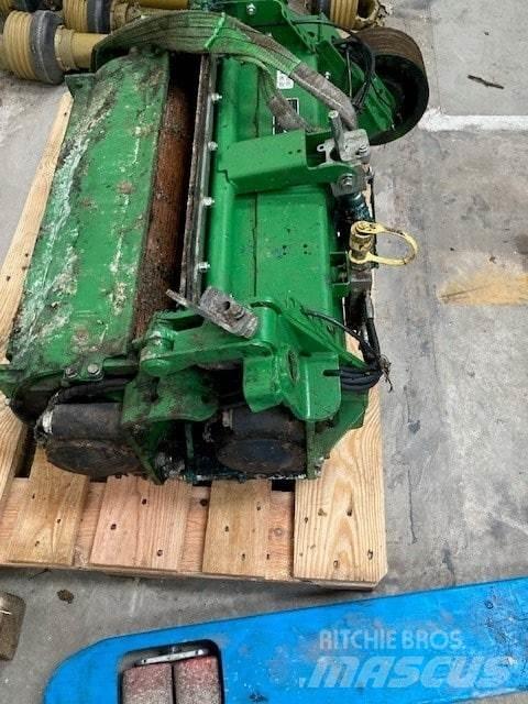 John Deere 8500i Pašarų ruošimo technika