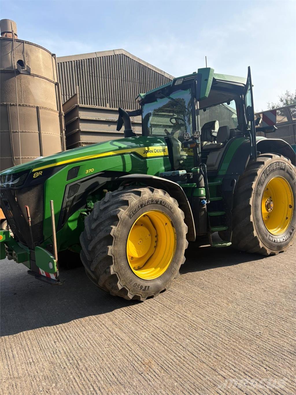 John Deere 8R 370 Traktoriai
