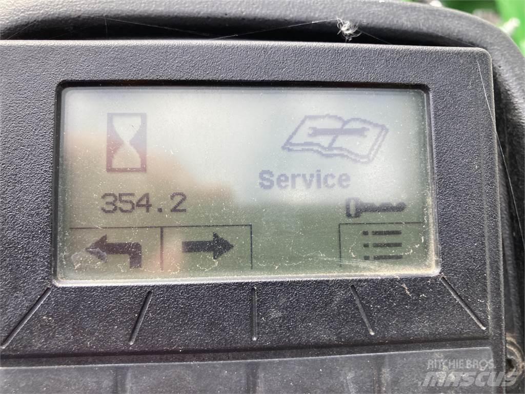 John Deere 9009A Rankinės vejapjovės