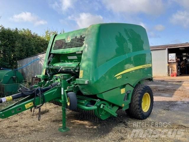 John Deere 960 Stačiakampių ryšulių presai