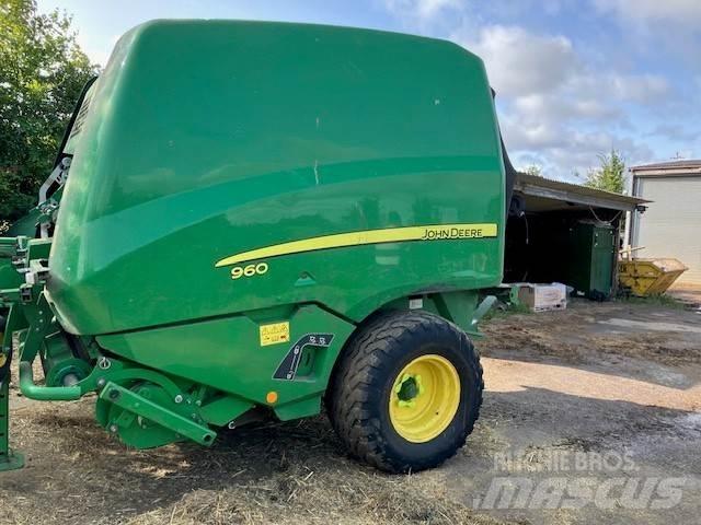 John Deere 960 Stačiakampių ryšulių presai