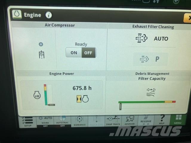 John Deere S790 Derliaus nuėmimo kombainai