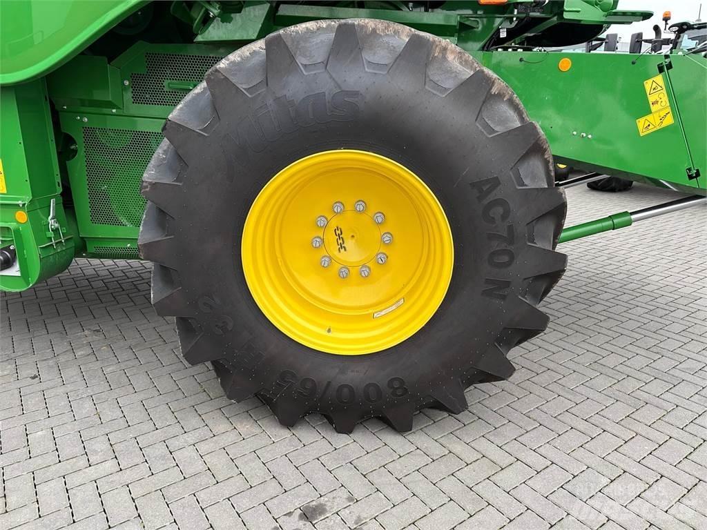 John Deere T550I Derliaus nuėmimo kombainai