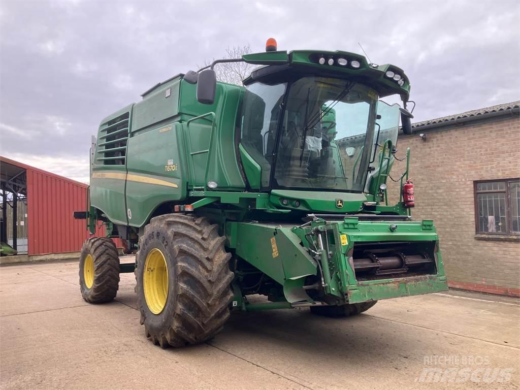 John Deere T670 HM Derliaus nuėmimo kombainai