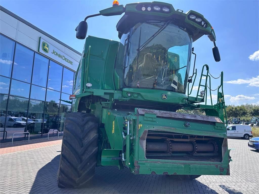 John Deere T670i HM Derliaus nuėmimo kombainai