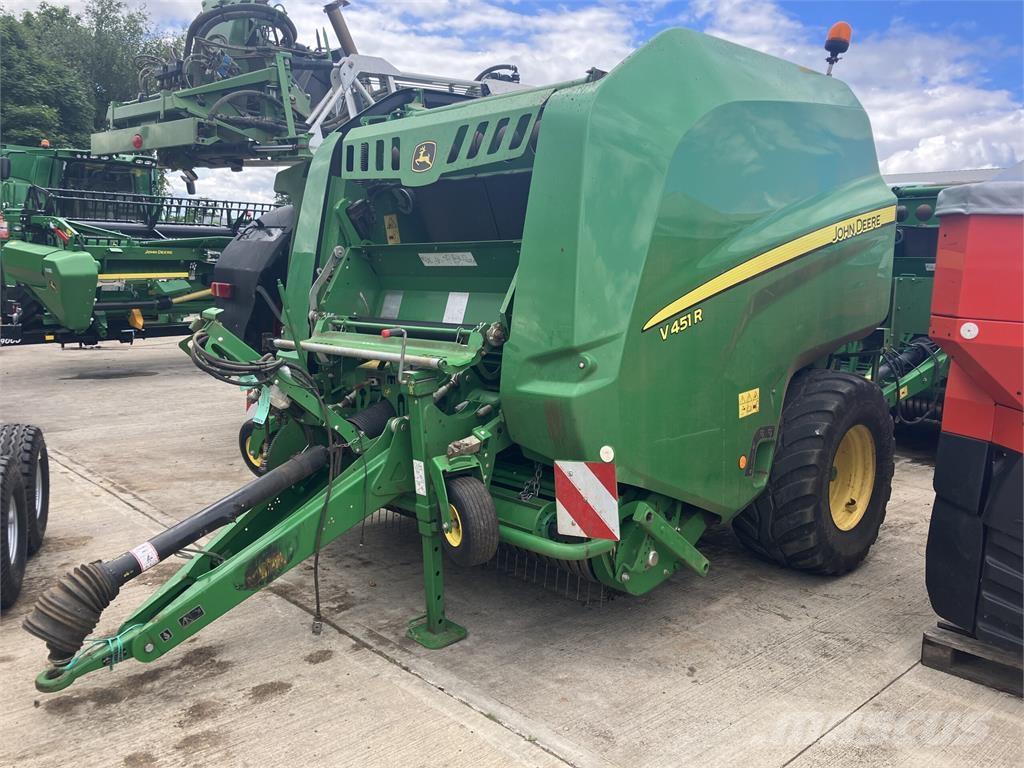 John Deere V451R Šieno grėbliai ir vartytuvai
