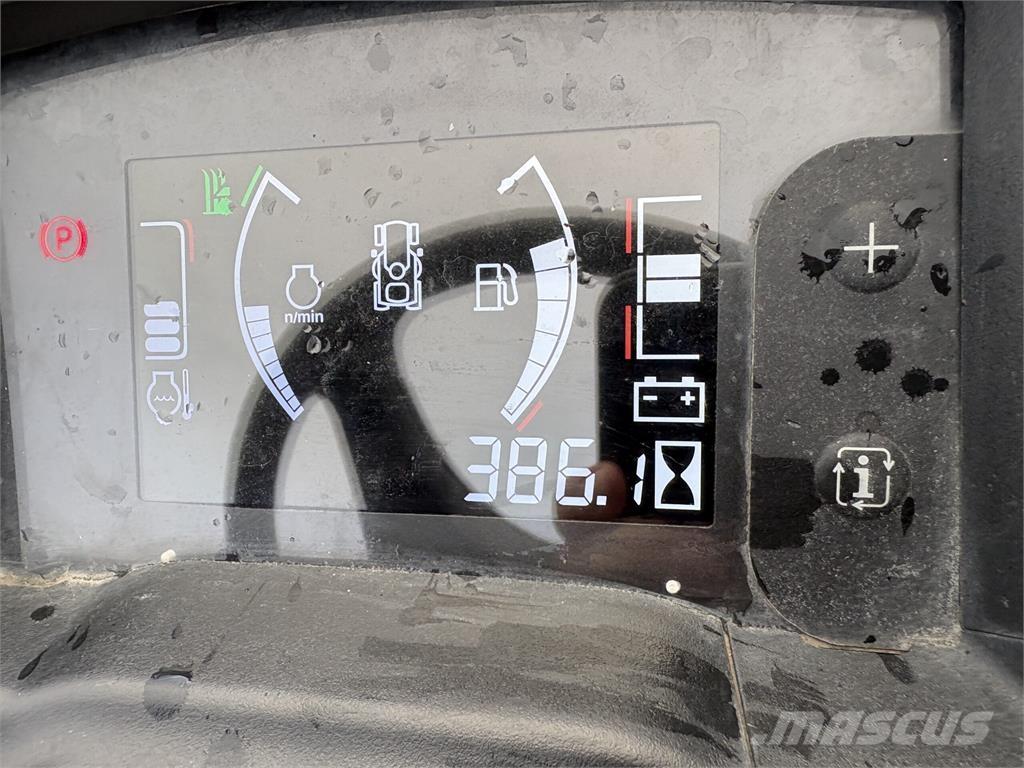 John Deere X940 Sodo traktoriukai-vejapjovės