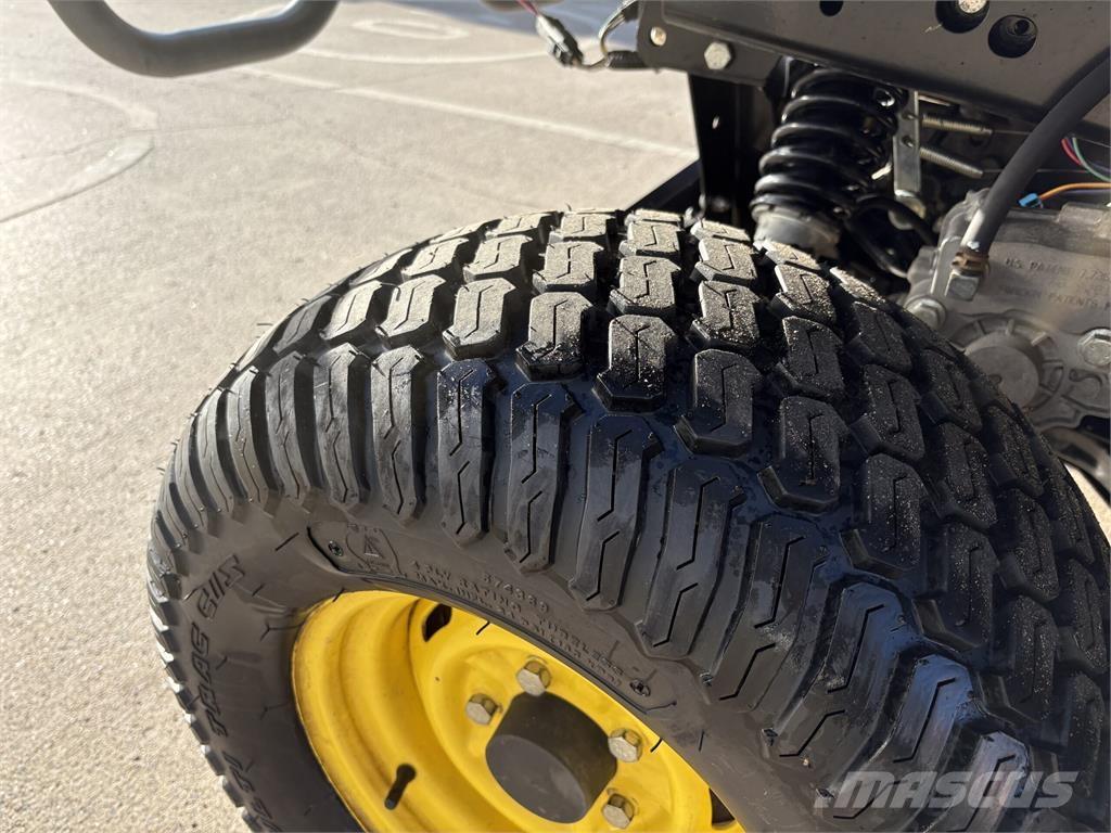 John Deere XUV855M Specializuotos paskirties technika