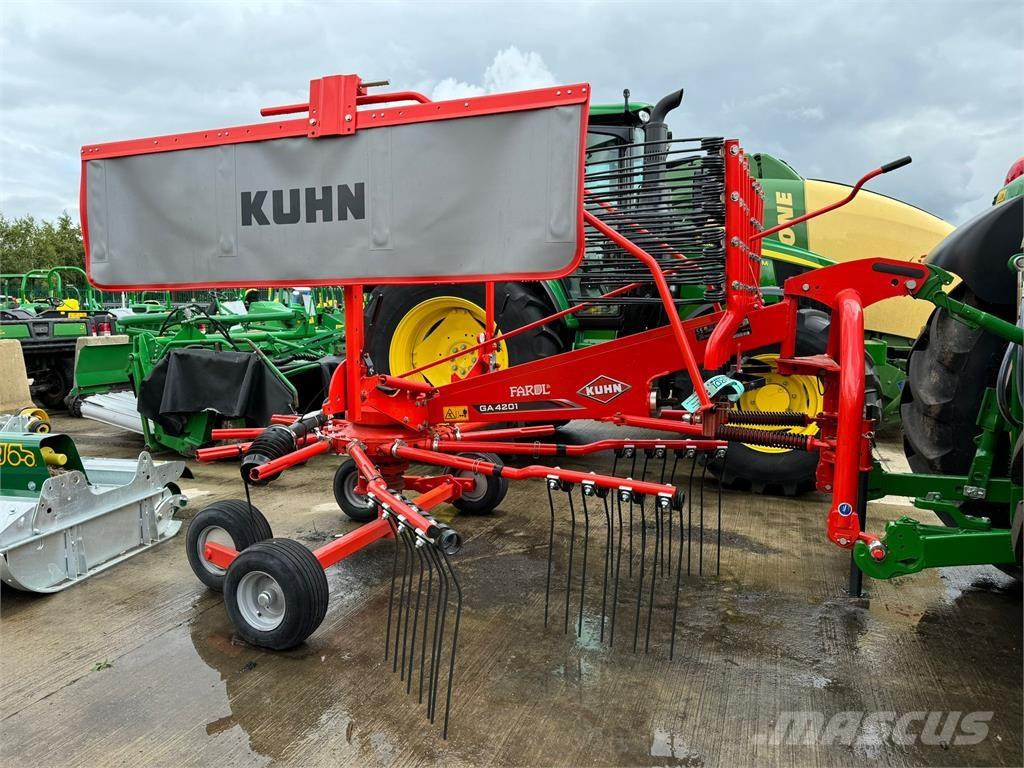 Kuhn GA 4201 Šieno grėbliai ir vartytuvai