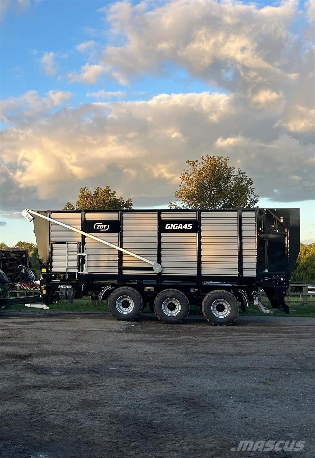 ZDT Giga45 Kitos priekabos