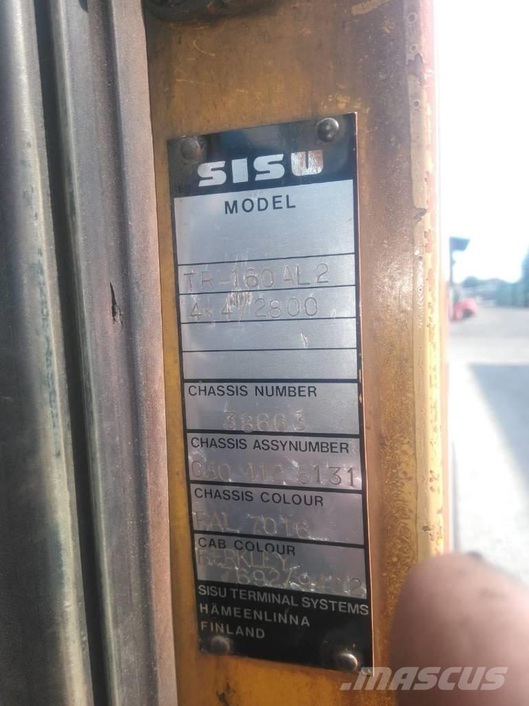 Sisu TR160 AL 4 X4 Naudoti terminalų vilkikai