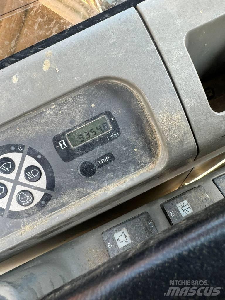 CASE CX 130 B Vikšriniai ekskavatoriai