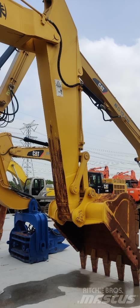 Komatsu PC 450 LC-7 Vikšriniai ekskavatoriai