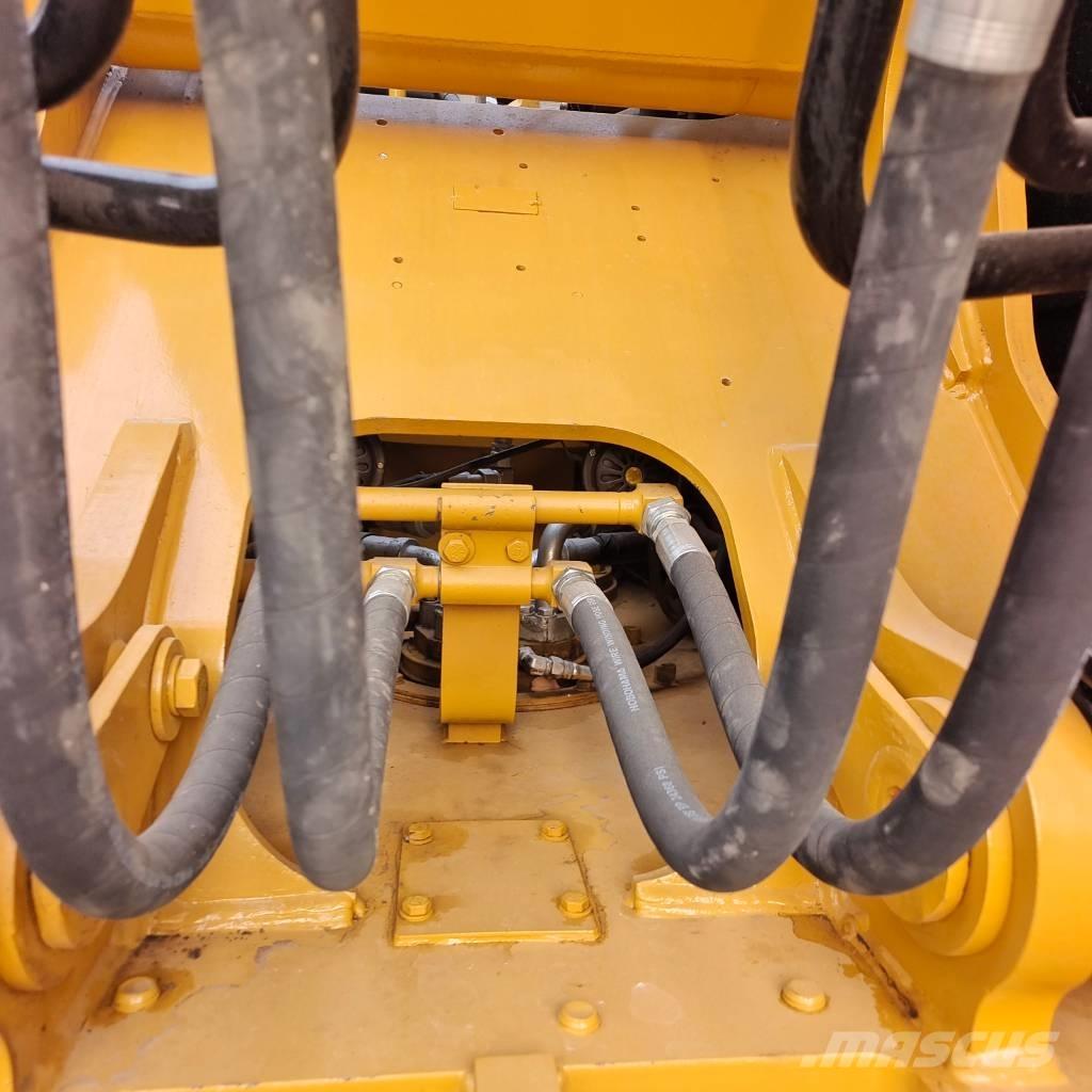 CAT 324 D 2 L Vikšriniai ekskavatoriai