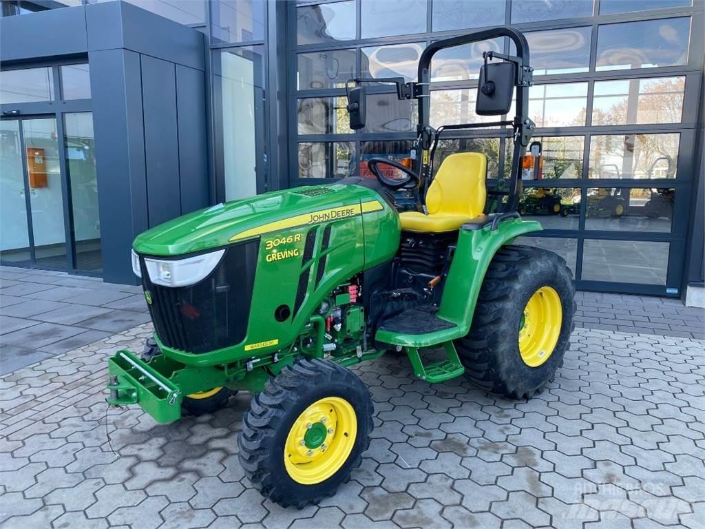John Deere 3046R Traktoriai