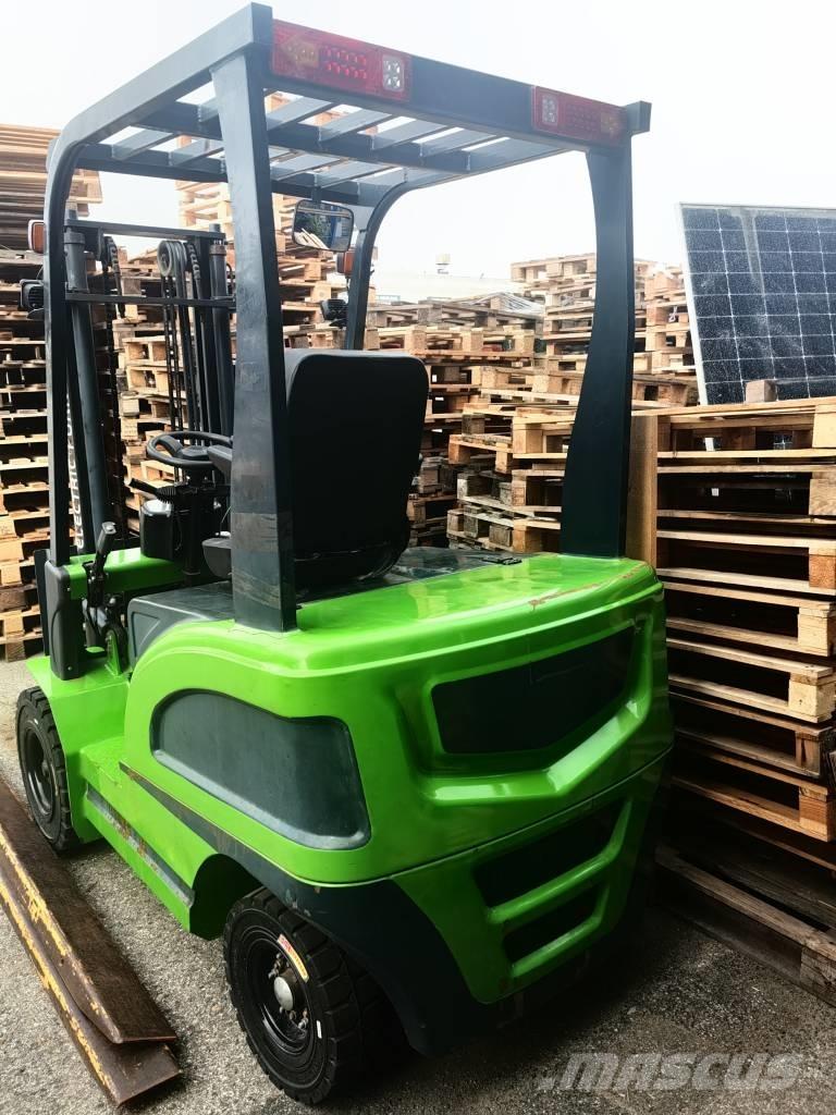 Stipp CPD15 Elektriniai šakiniai krautuvai