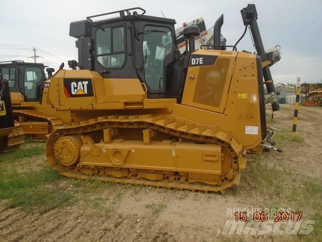 CAT D7E Vikšriniai buldozeriai