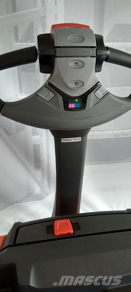 Toyota LWE 160 Rankiniai vėžimėliai