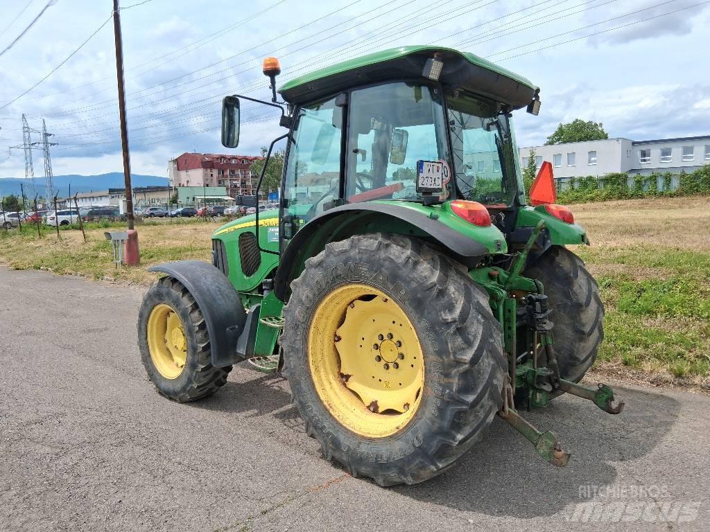John Deere 5720 Traktoriai