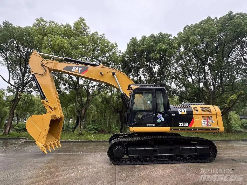 CAT 330 D Vidutinės galios ekskavatoriai 7-12 t