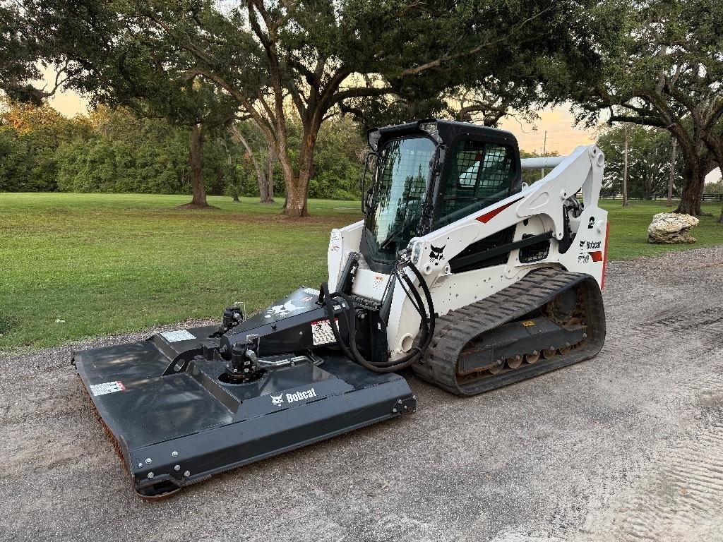 Bobcat T 770 Krautuvai su šoniniu pasukimu