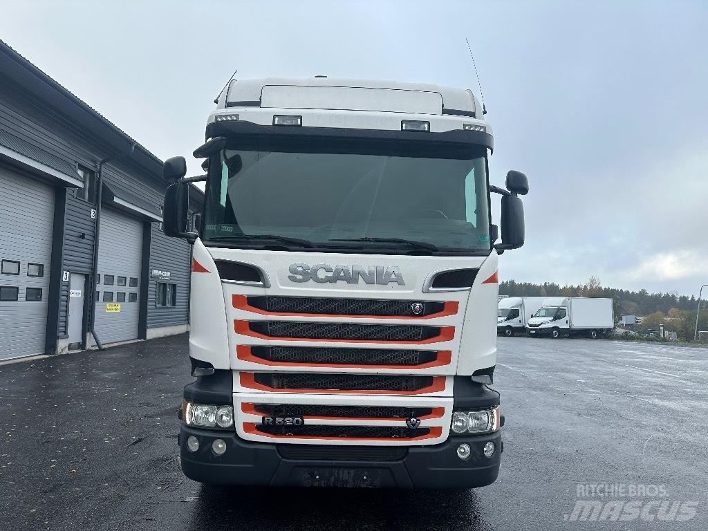 Scania R520 8x2/4 Savivarčiai su kabeliniu keltuvu