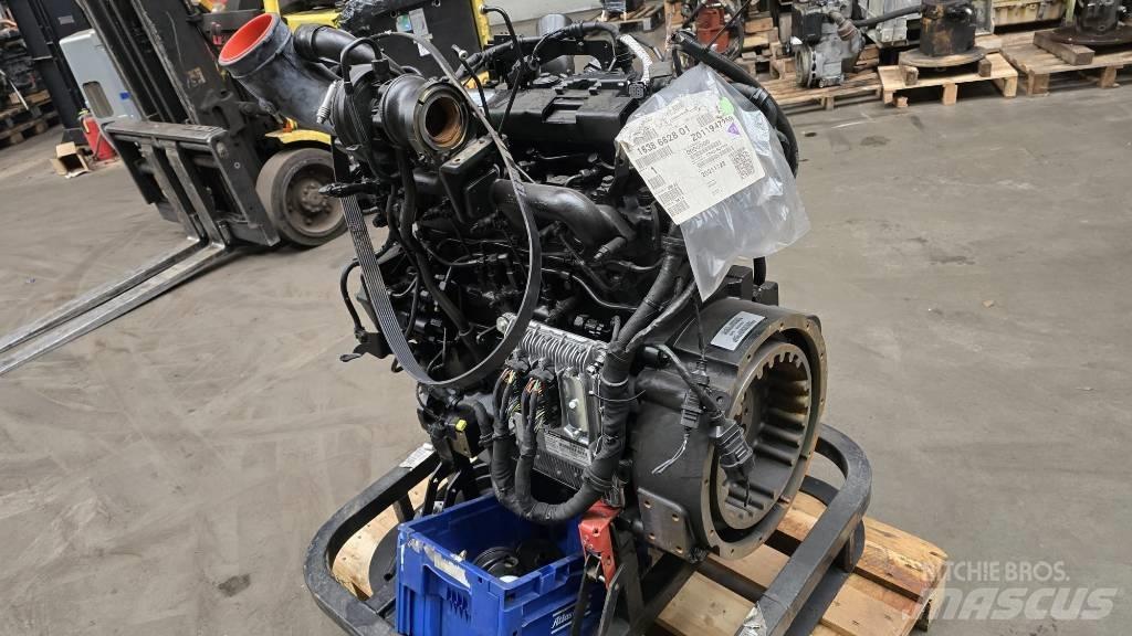 John Deere CD4045 Varikliai