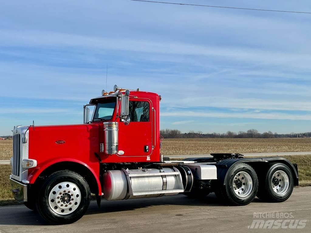 Peterbilt 388 Naudoti vilkikai