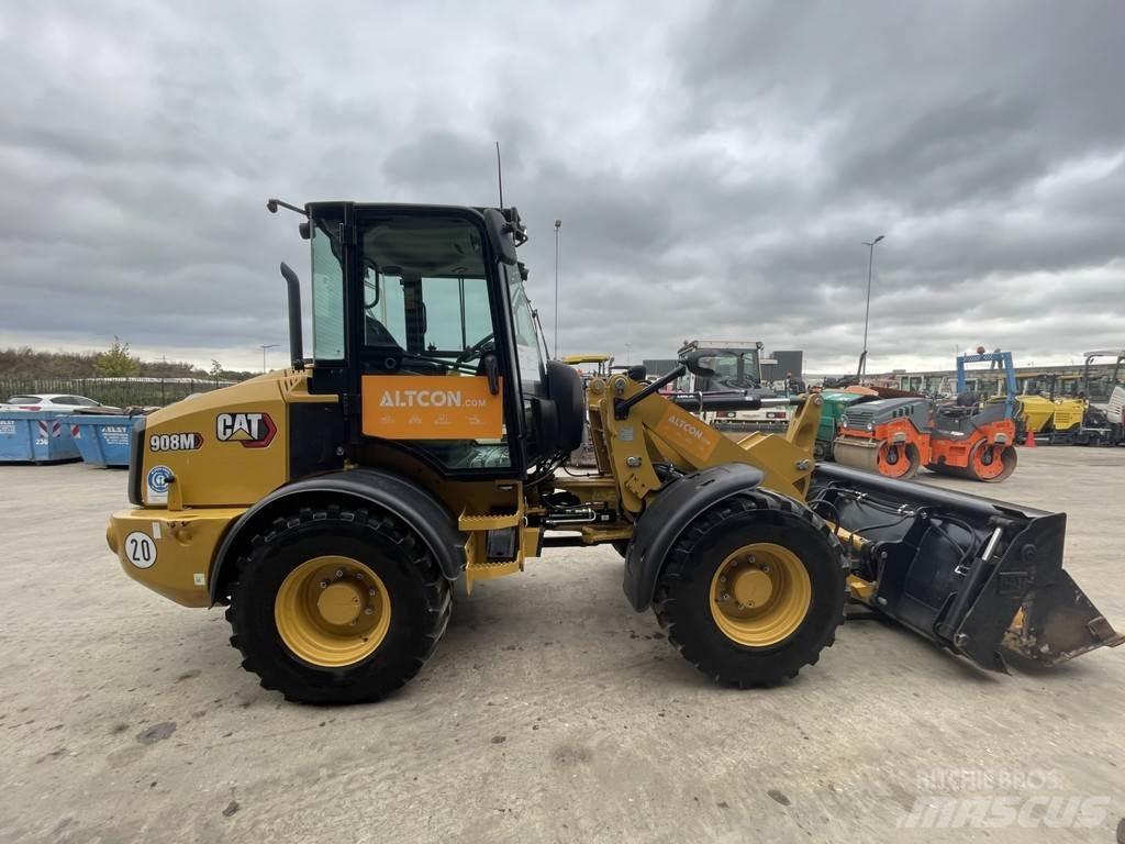 CAT 908M Naudoti ratiniai krautuvai