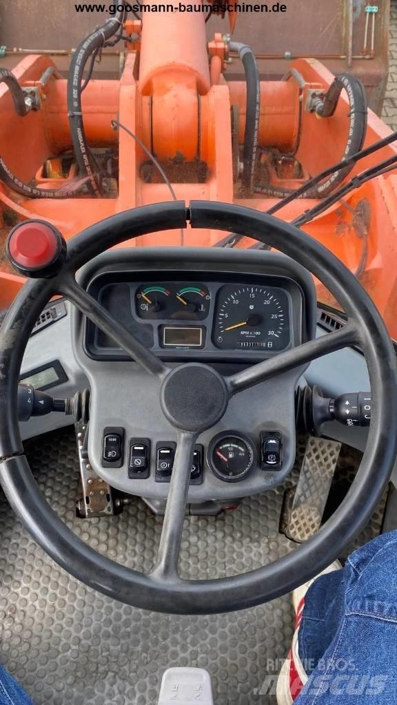 Hitachi LX 210 E Naudoti ratiniai krautuvai