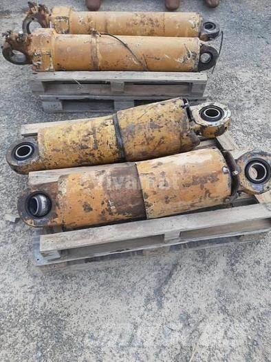 CAT 773 B Hidraulikos įrenginiai