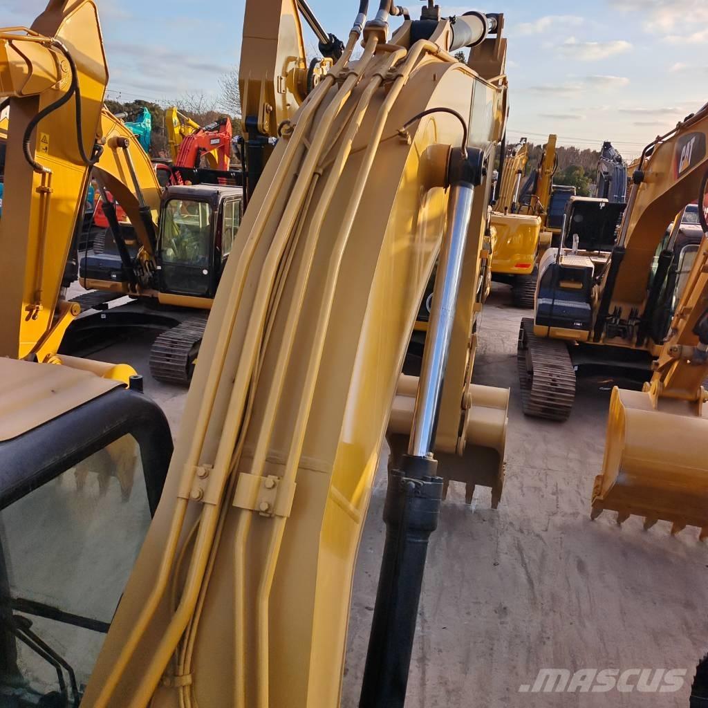CAT 320 D Vikšriniai ekskavatoriai