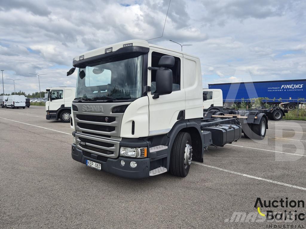 Scania P 450 Važiuoklė su kabina