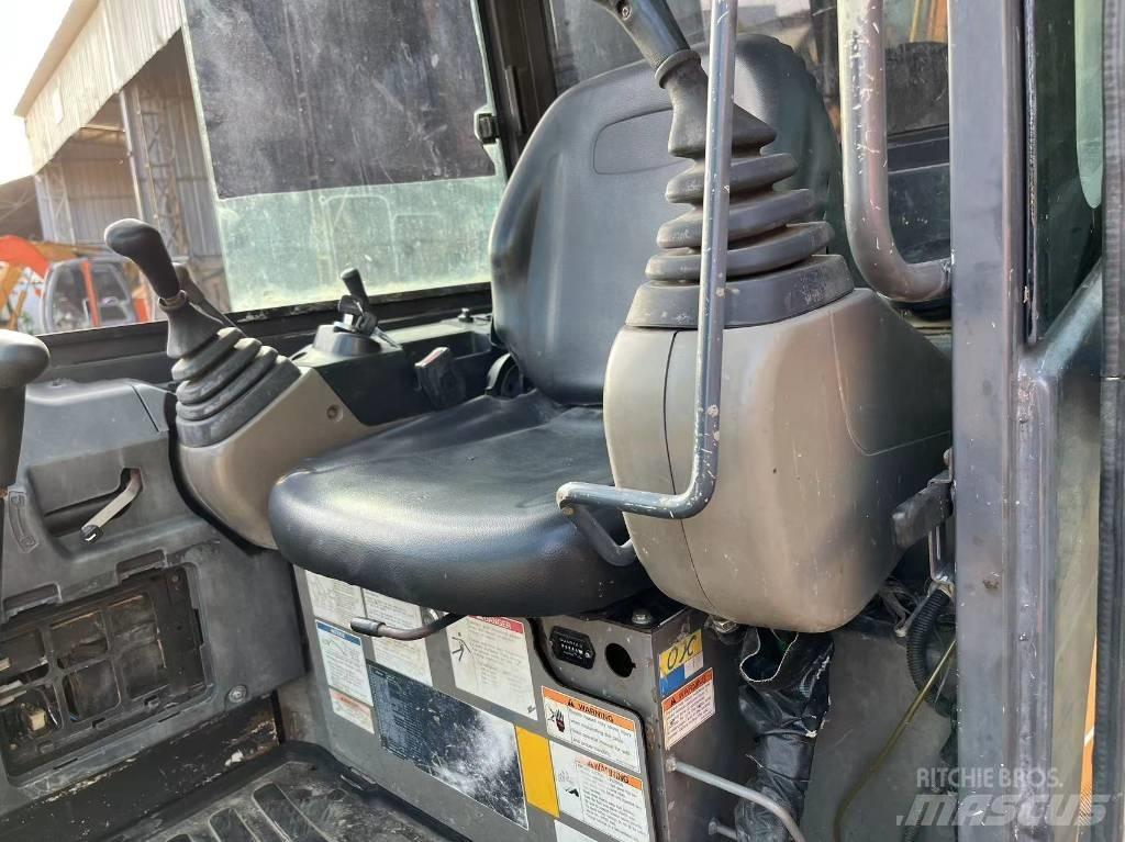 CASE CX 55 C Vikšriniai ekskavatoriai