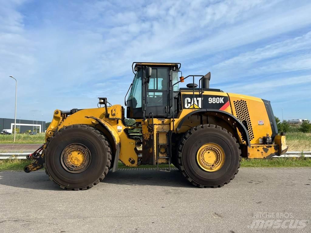 CAT 980K Naudoti ratiniai krautuvai