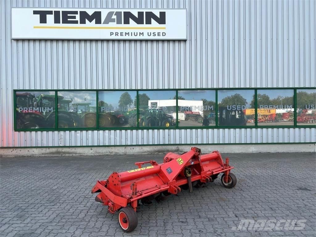 Kuhn EL 100N-255 Dirvos paruošimo vynuogynams technika