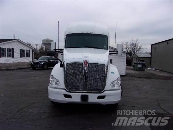 Kenworth T680 Naudoti vilkikai