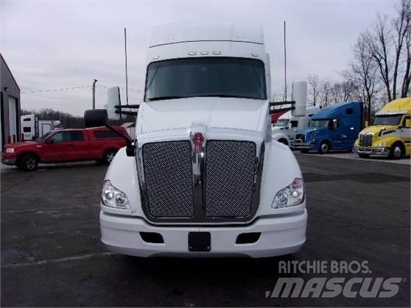 Kenworth T680 Naudoti vilkikai